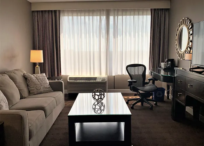 Sheraton Lisle Naperville Hotel